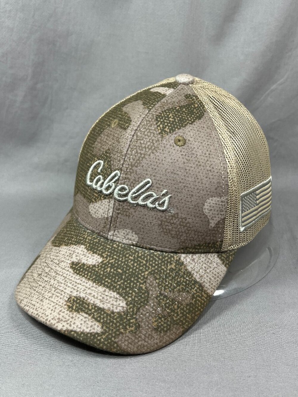 Cabelas Gameday Snapback Hat Green Gray Trucker Mesh Camouflage US Flag Mens Cap